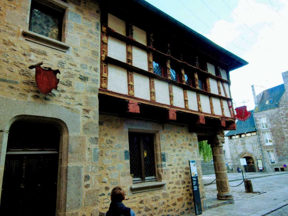 Gate House Apartment