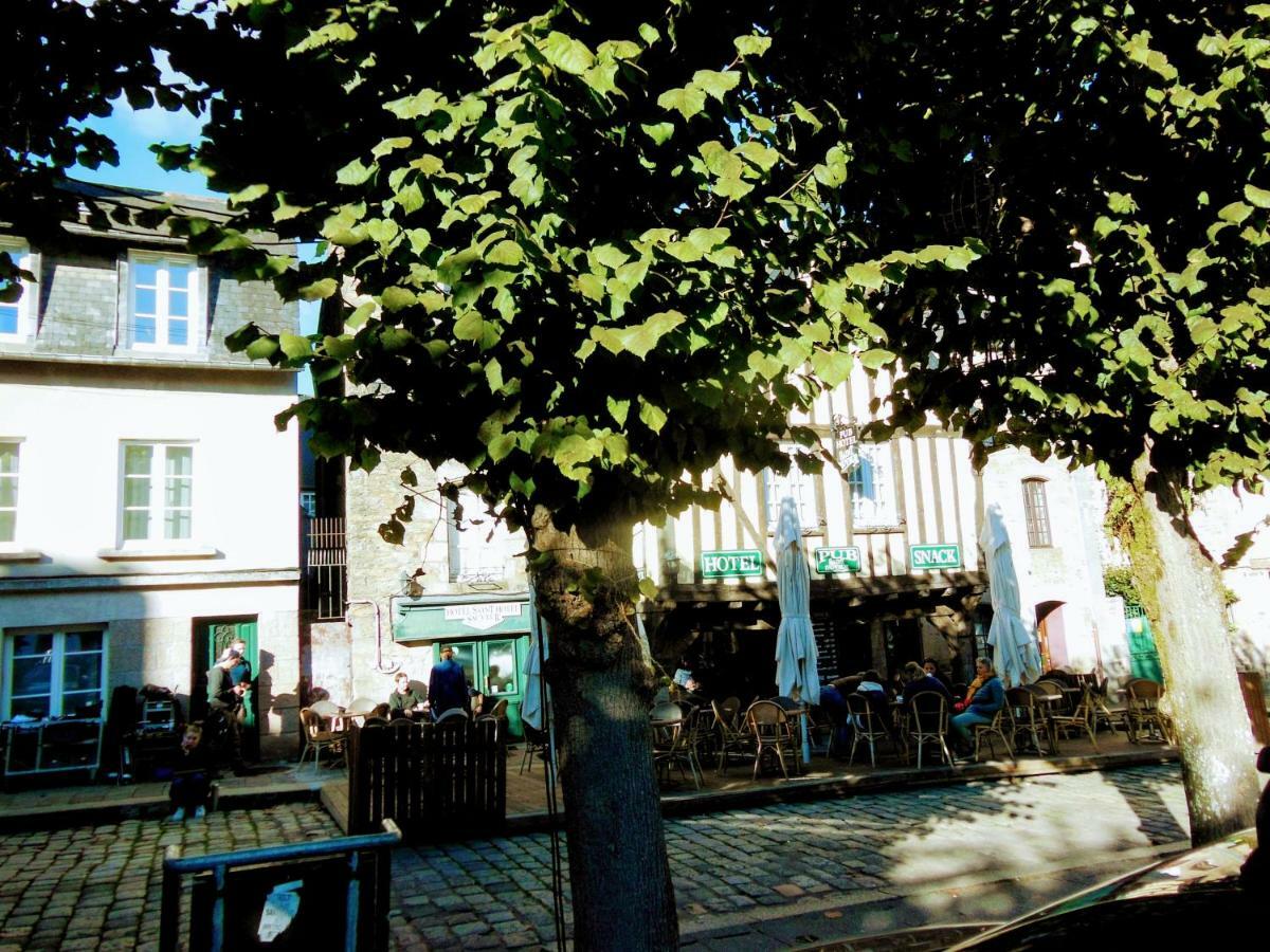 Gate House *